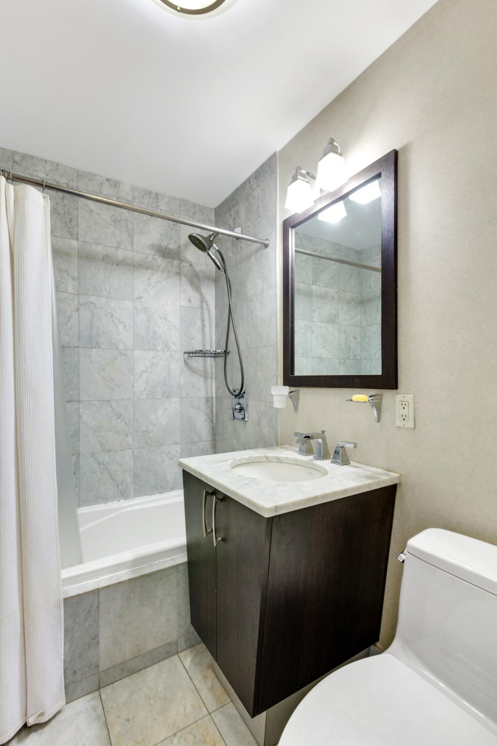 485 18th Street, Unit 1B Brooklyn, NY 11215 - Photo 11 of 12