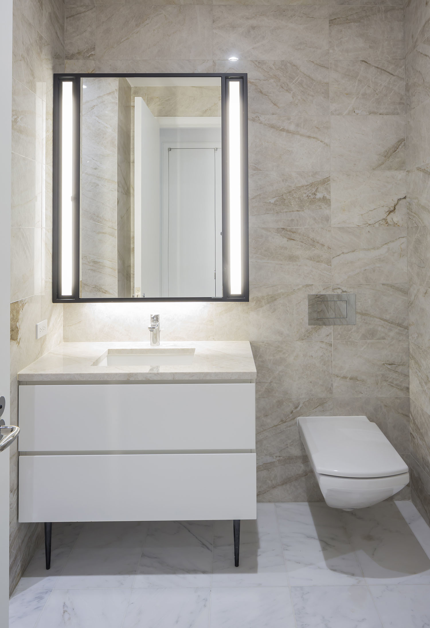 11 Beach Street, Unit 2D Manhattan, NY 10013 - Photo 6 of 13