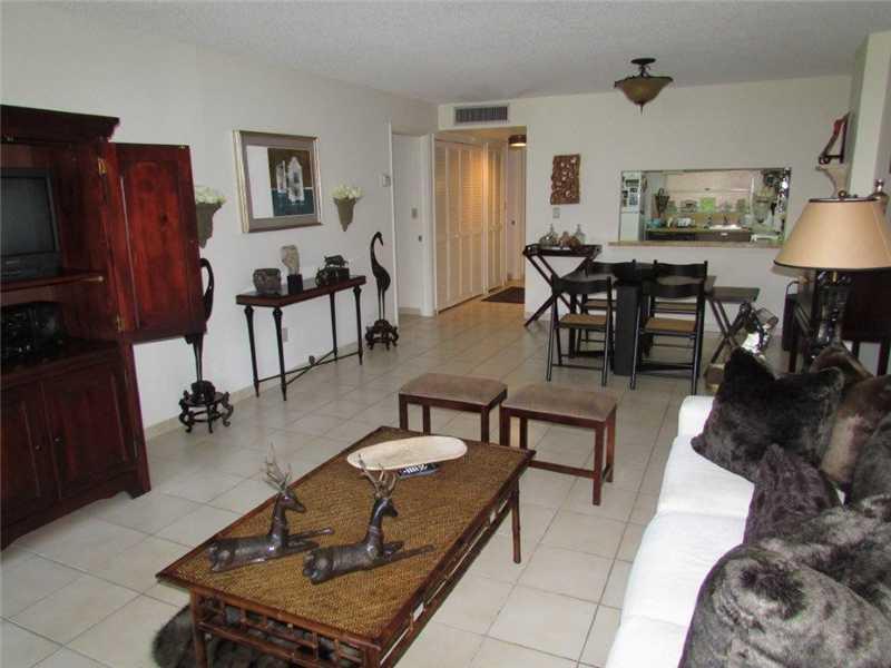 100 Ocean Ln Drive, Unit 406 Key Biscayne, FL 33149 - Photo 4 of 20