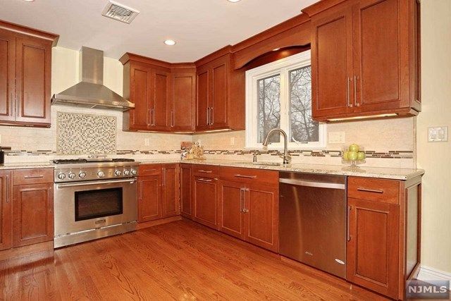 178 Nottingham Road Ramsey, NJ 07446 - Photo 7 of 25 Gallery Image 7
