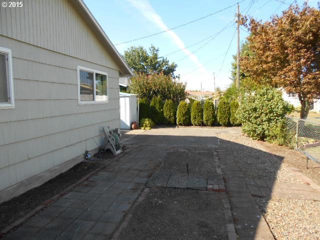 1638 Umpqua Road Woodburn, OR 97071 - Photo 15 of 16 Gallery Image 15
