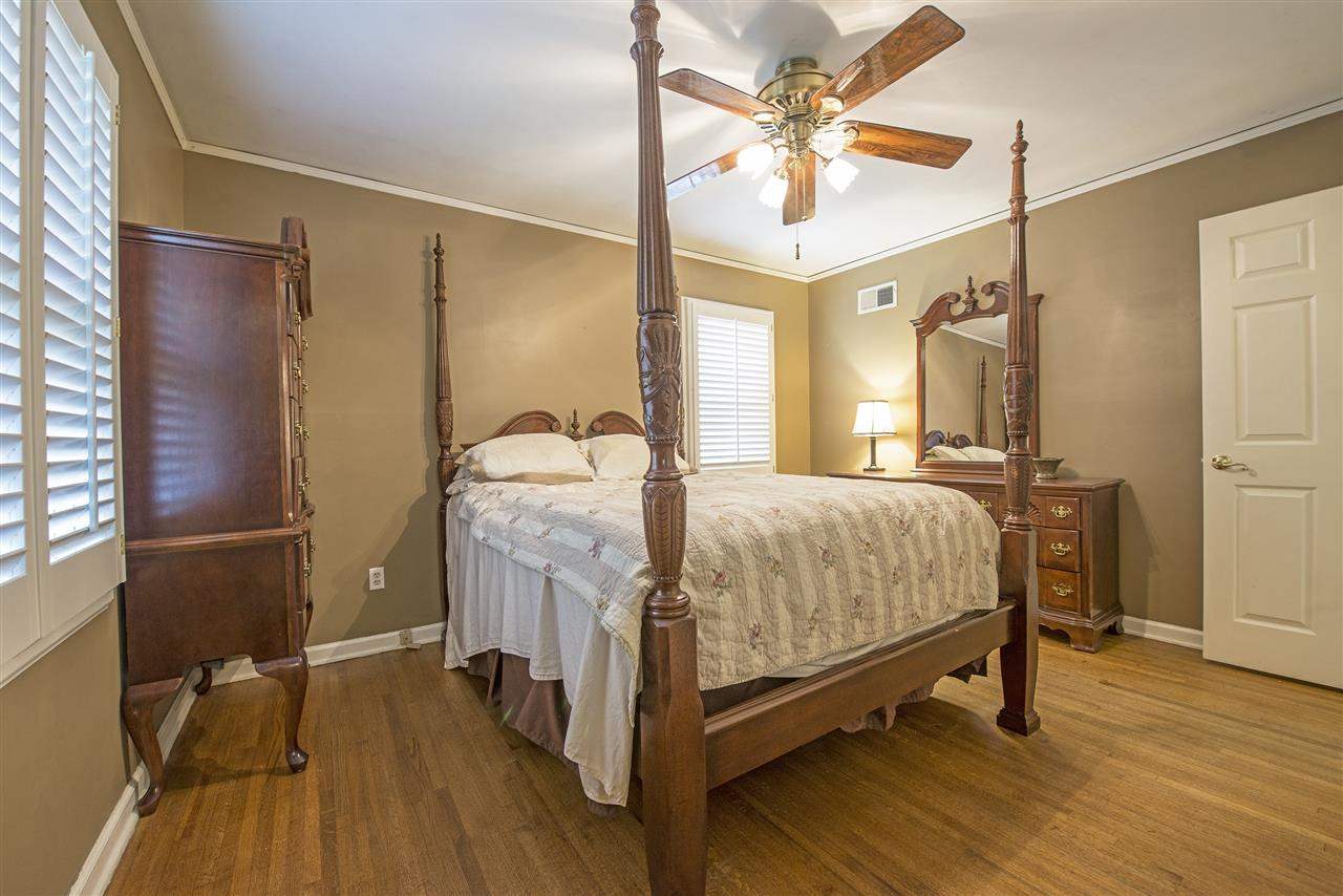 52 Fernway Road Memphis, TN 38117 - Photo 16 of 25 Another view of the master bedroom.