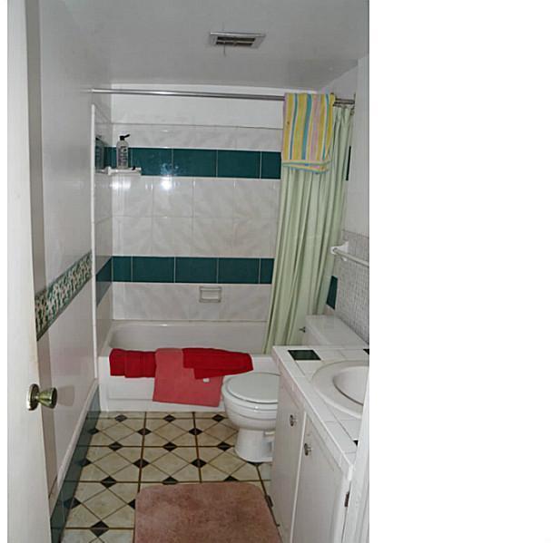 418 South Cypress Road, Unit 106 Pompano Beach, FL 33060 - Photo 10 of 12