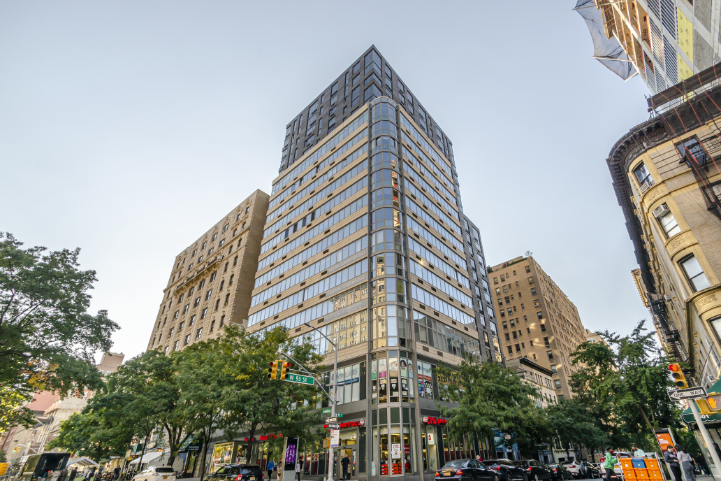 The Melar 250 W 93rd St, Manhattan, NY 10025 - Photo 2 of 3