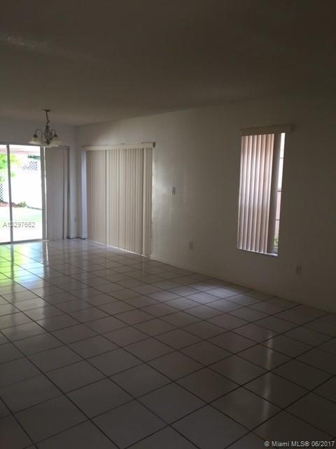 13912 Southwest 161 Terrace Miami, FL 33177 - Photo 8 of 33
