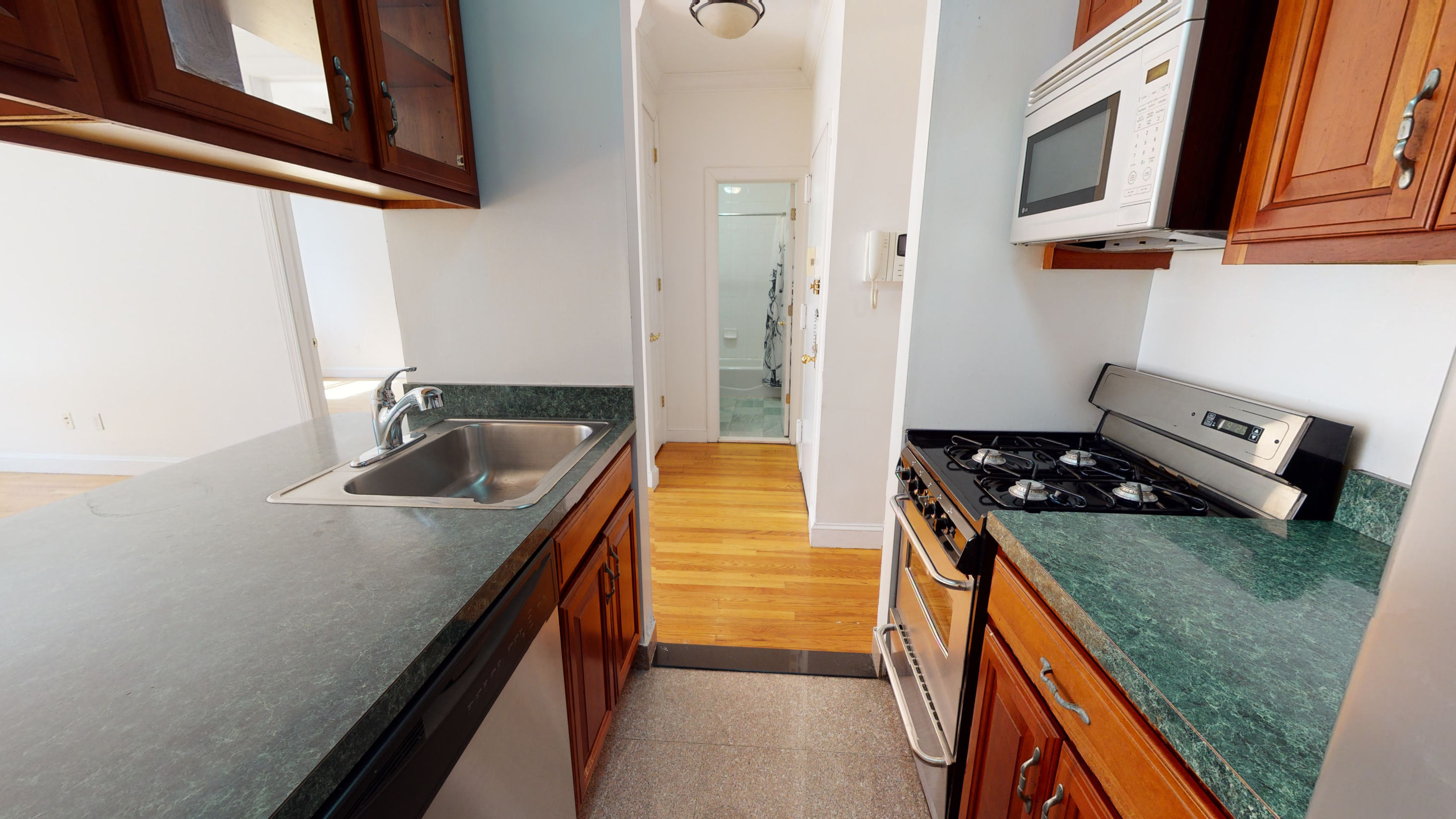 2294 Frederick Douglass Boulevard, Unit 3C Manhattan, NY 10027 - Photo 2 of 6