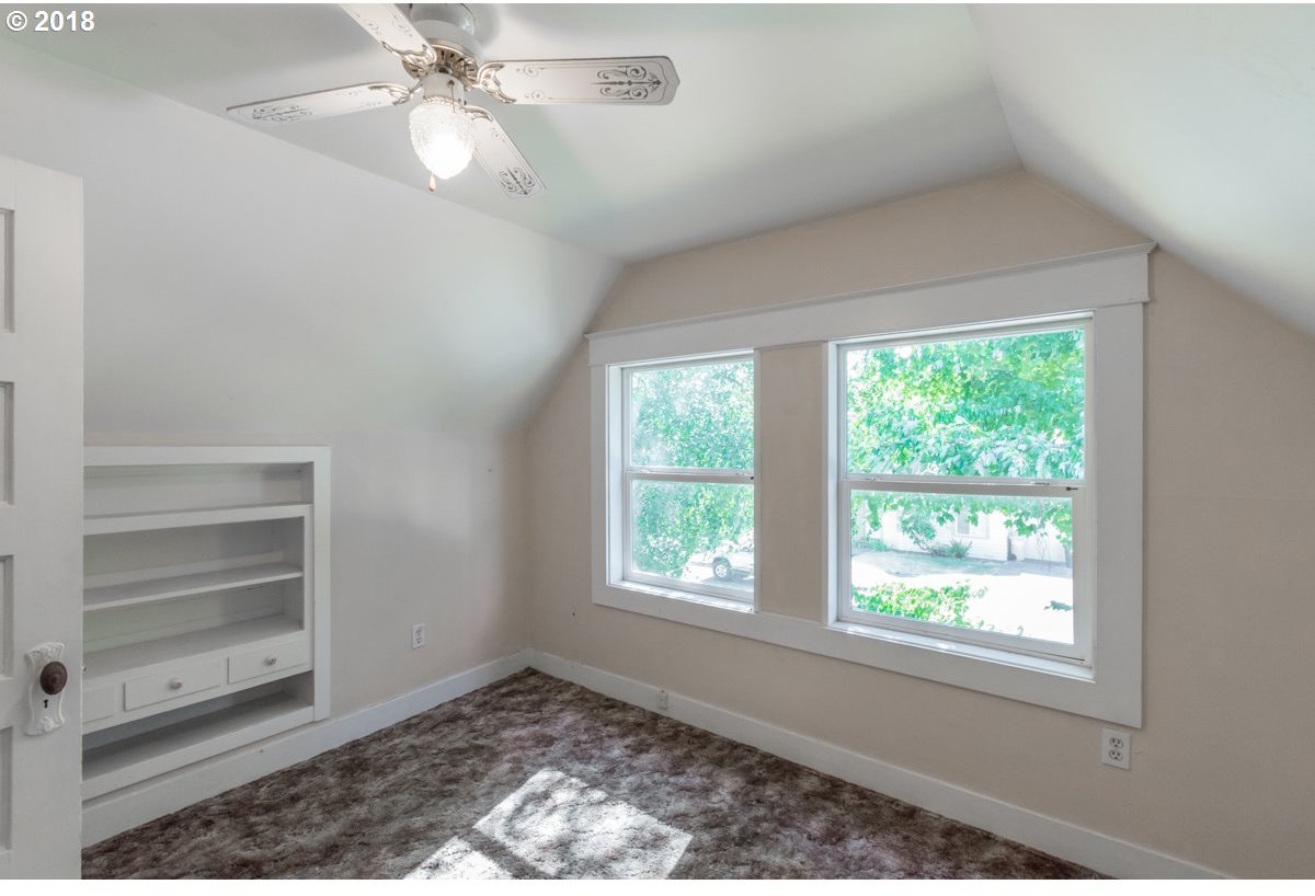 623 Walnut Street Lebanon, OR 97355 - Photo 21 of 32 Gallery Image 21