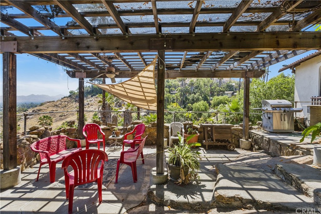 3323 Pachappa Hill Riverside, CA 92506 - Photo 23 of 24