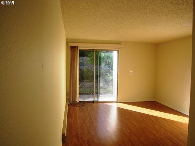 12640 Northwest Barnes Road, Unit 8 Portland, OR 97229 - Photo 6 of 16 Gallery Image 6