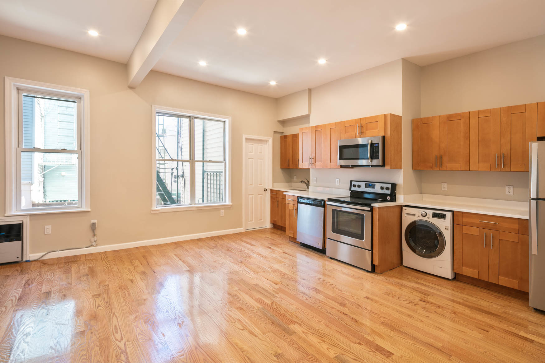 358 Leonard Street Brooklyn, NY 11211 - Photo 2 of 11