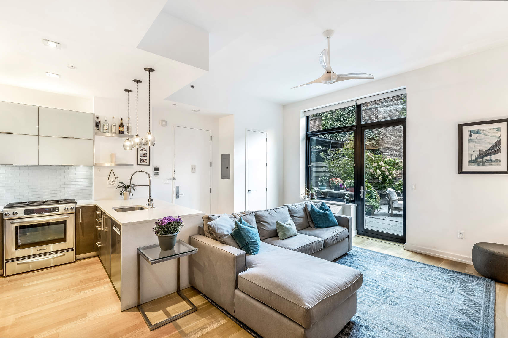 21-45 44th Drive, Unit 1A Queens, NY 11101 - Photo 4 of 13