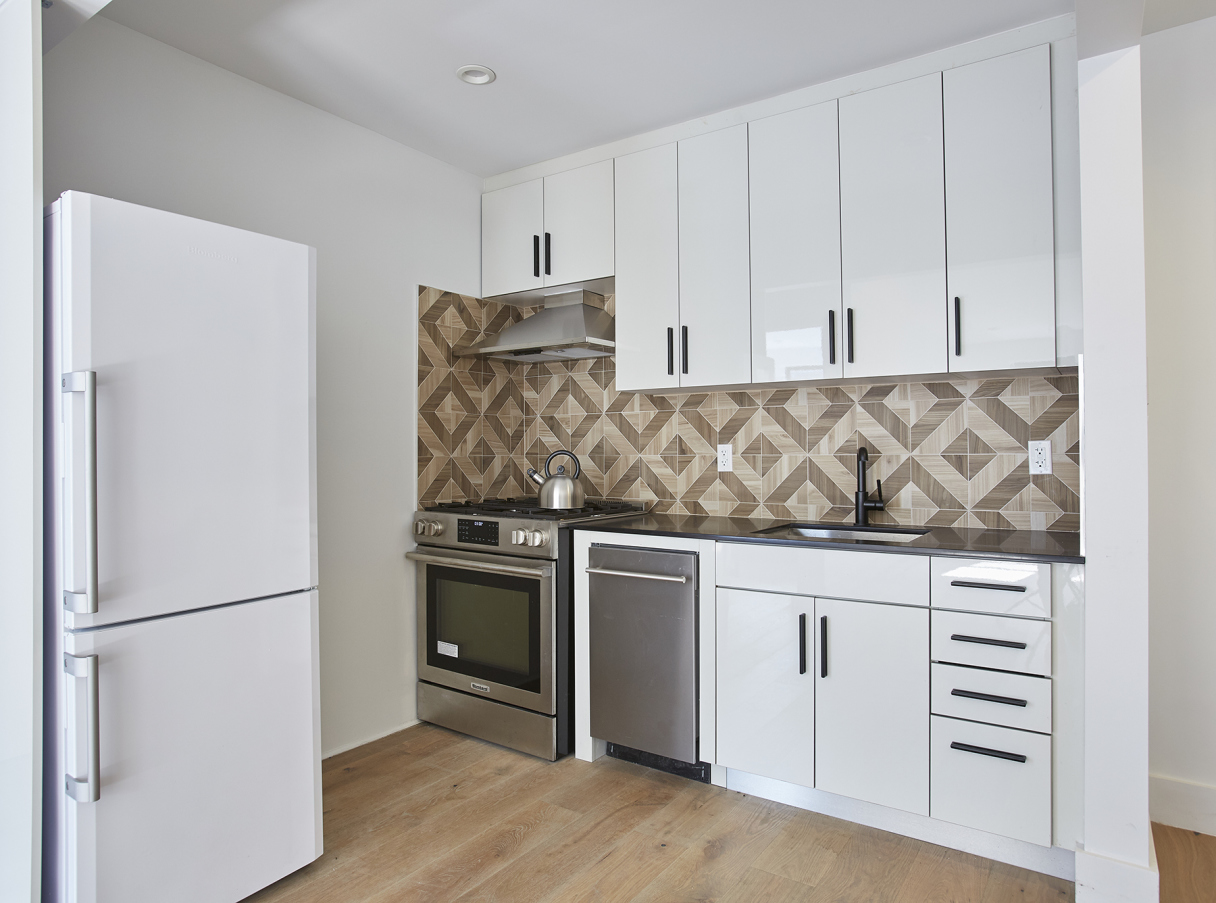 158 15th Street, Unit 3B Brooklyn, NY 11215 - Photo 5 of 6