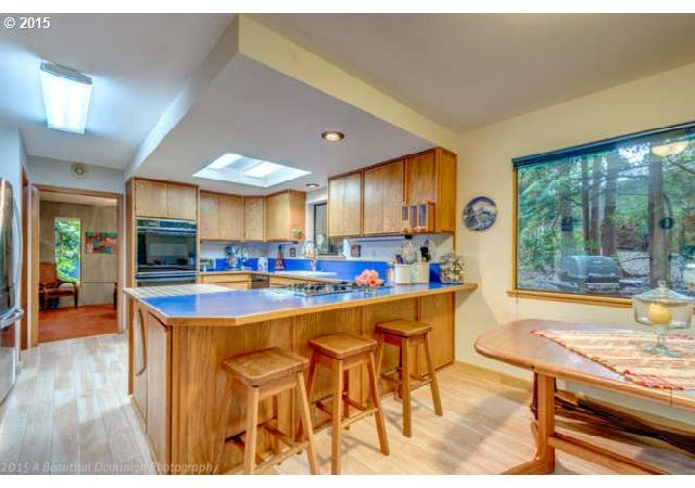 7301 Southwest Barbara Lane Portland, OR 97223 - Photo 7 of 26