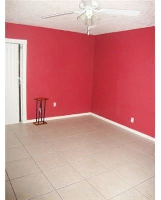 4091 Sierra Terrace, Unit 4091 Sunrise, FL 33351 - Photo 4 of 4