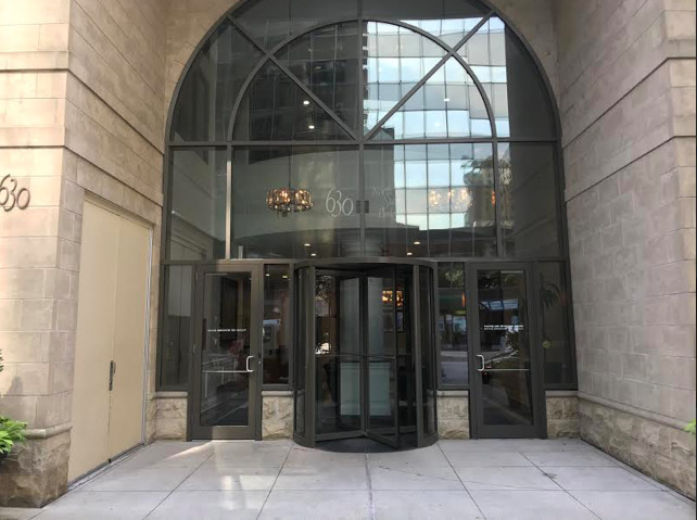 630 N State St, Chicago, IL 60654 - Photo 2 of 5