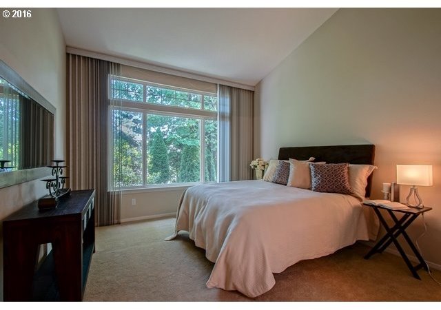 9725 Northwest Silver Ridge Loop Portland, OR 97229 - Photo 15 of 31 Gallery Image 15