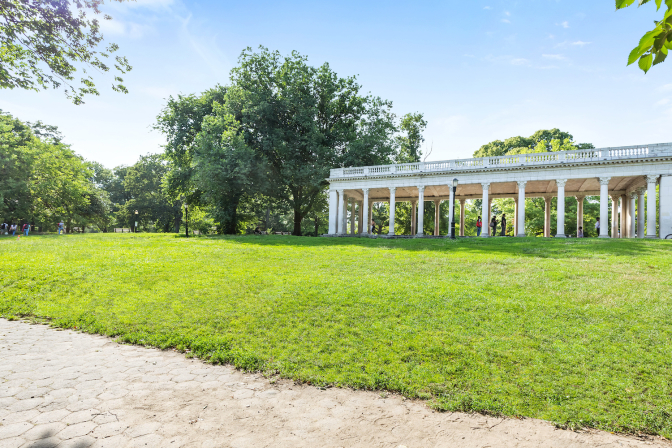 Alvora 34 Crooke Ave, Brooklyn, NY 11226 - Photo 3 of 4