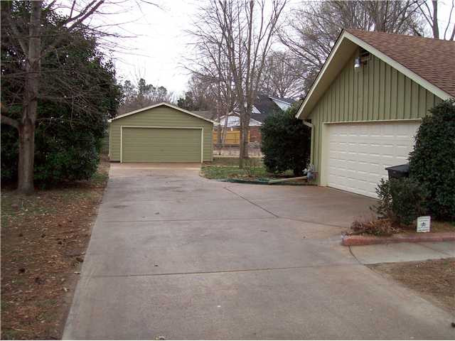 359 West White Road Collierville, TN 38017 - Photo 2 of 9