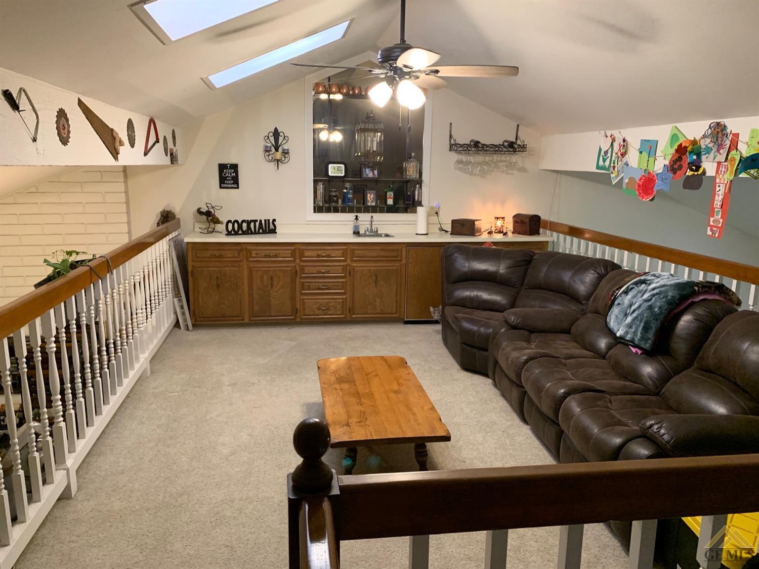 2000 Ashe Road, Unit 1 Bakersfield, CA 93309 - Photo 4 of 11