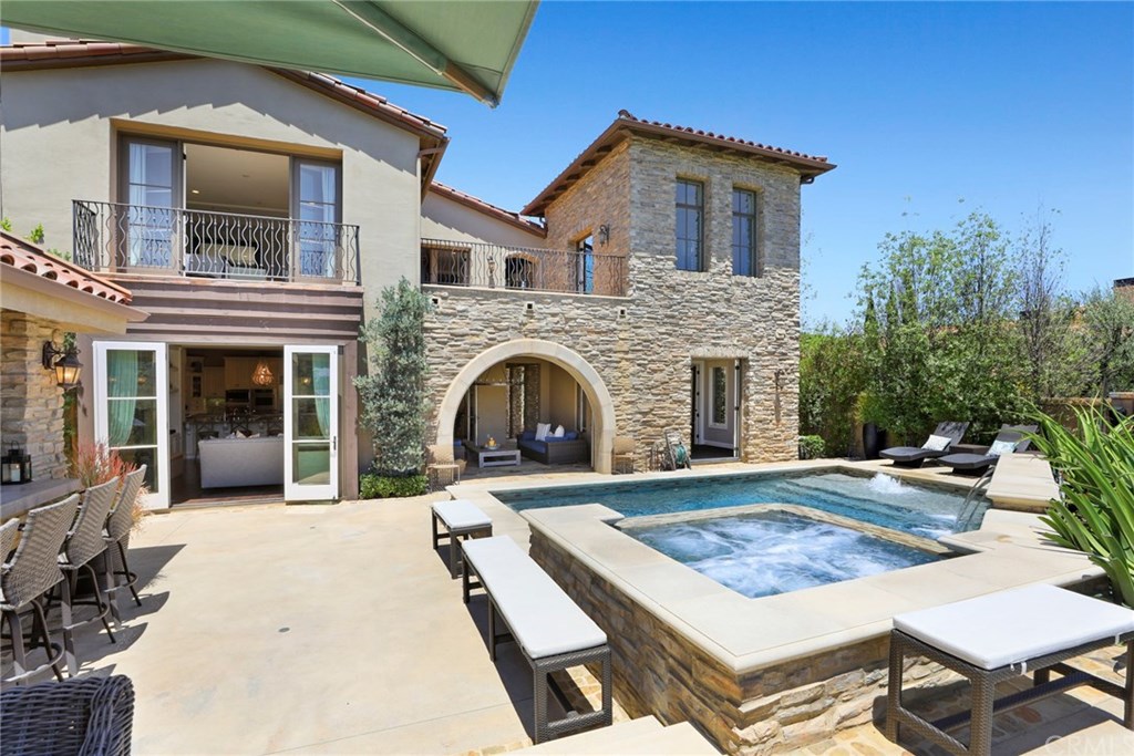 39 Pacific Mist Newport Coast, CA 92657 - Photo 3 of 30