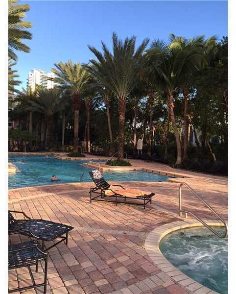 17150 North Bay Road, Unit 2716 Sunny Isles Beach, FL 33160 - Photo 14 of 26
