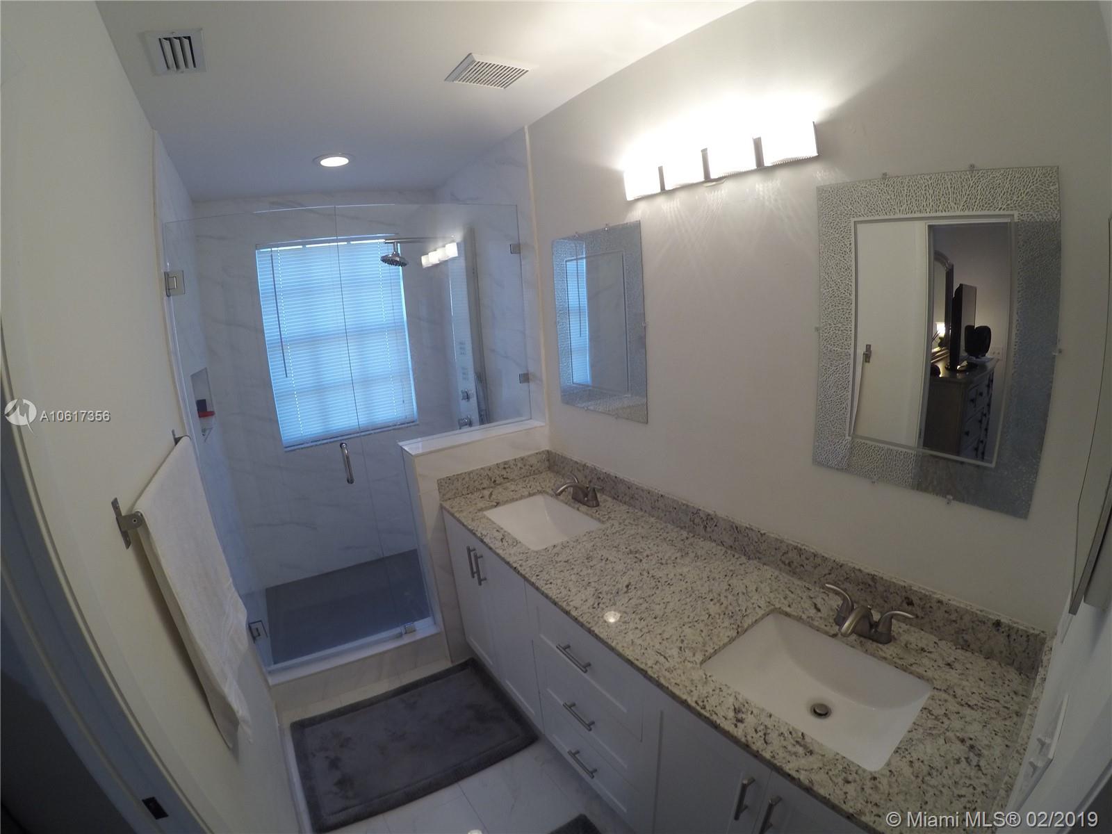 811 Southwest 178th Way Pembroke Pines, FL 33029 - Photo 25 of 51