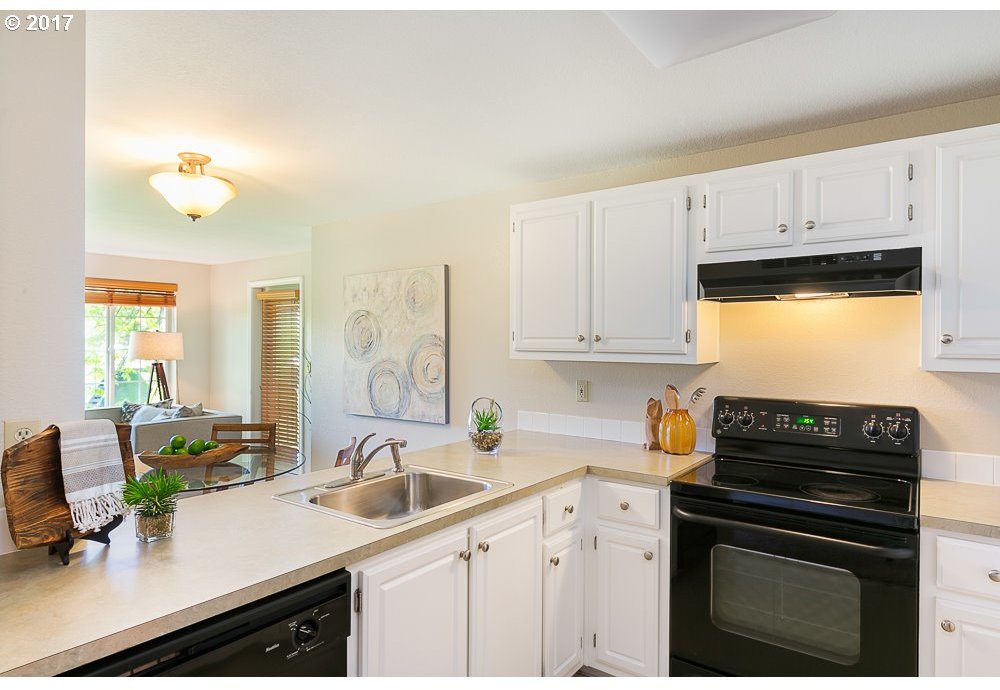 17618 Northwest Springville Road, Unit A5 Portland, OR 97229 - Photo 13 of 32 Gallery Image 13
