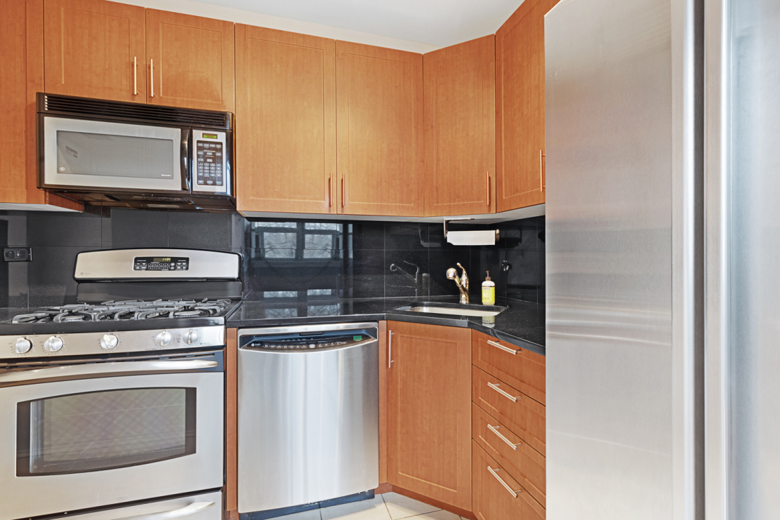 505 Court Street, Unit 4G Brooklyn, NY 11231 - Photo 3 of 6