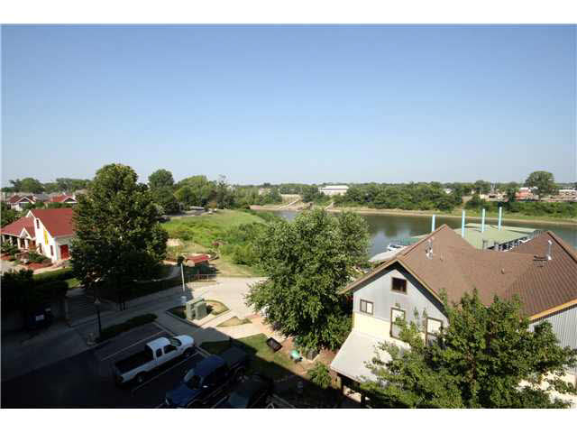 700 Harbor Bend Road, Unit 306 Memphis, TN 38103 - Photo 14 of 15 Gallery Image 14