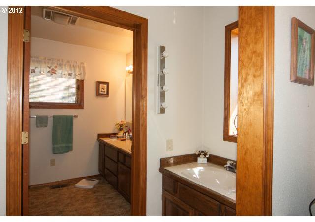 61228 Small Graffi Road Enterprise, OR 97828 - Photo 11 of 16 Gallery Image 11