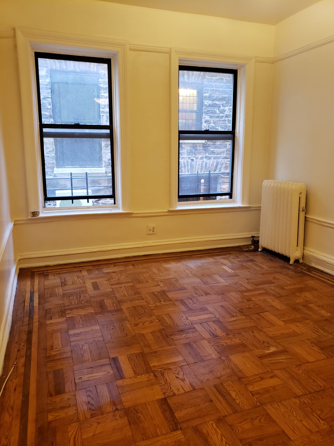 609 West 186th Street, Unit 1B Manhattan, NY 10033 - Photo 3 of 7