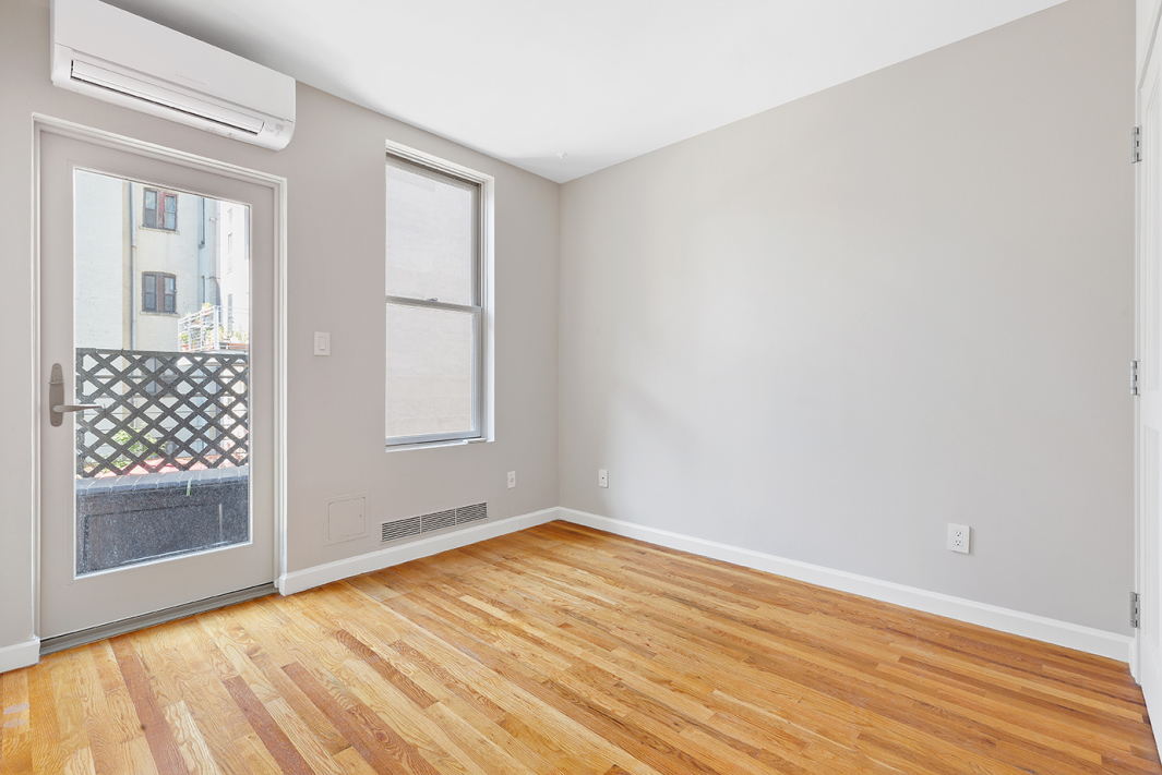 381 Broome Street, Unit 4 Manhattan, NY 10013 - Photo 5 of 9