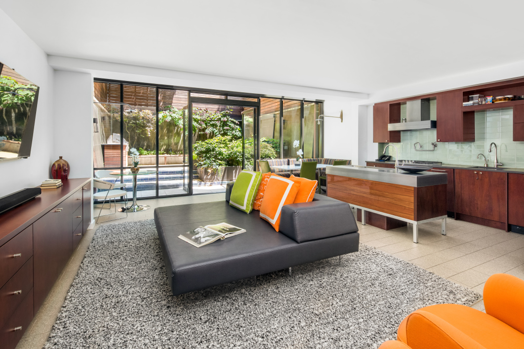 233 West 20th Street Manhattan, NY 10011 - Photo 10 of 12