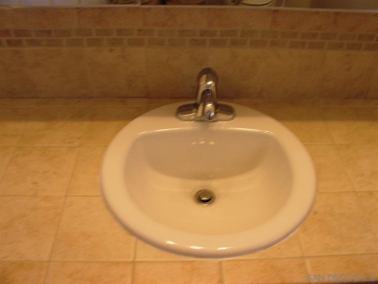 185 Flicker Lane Oceanside, CA 92057 - Photo 15 of 21