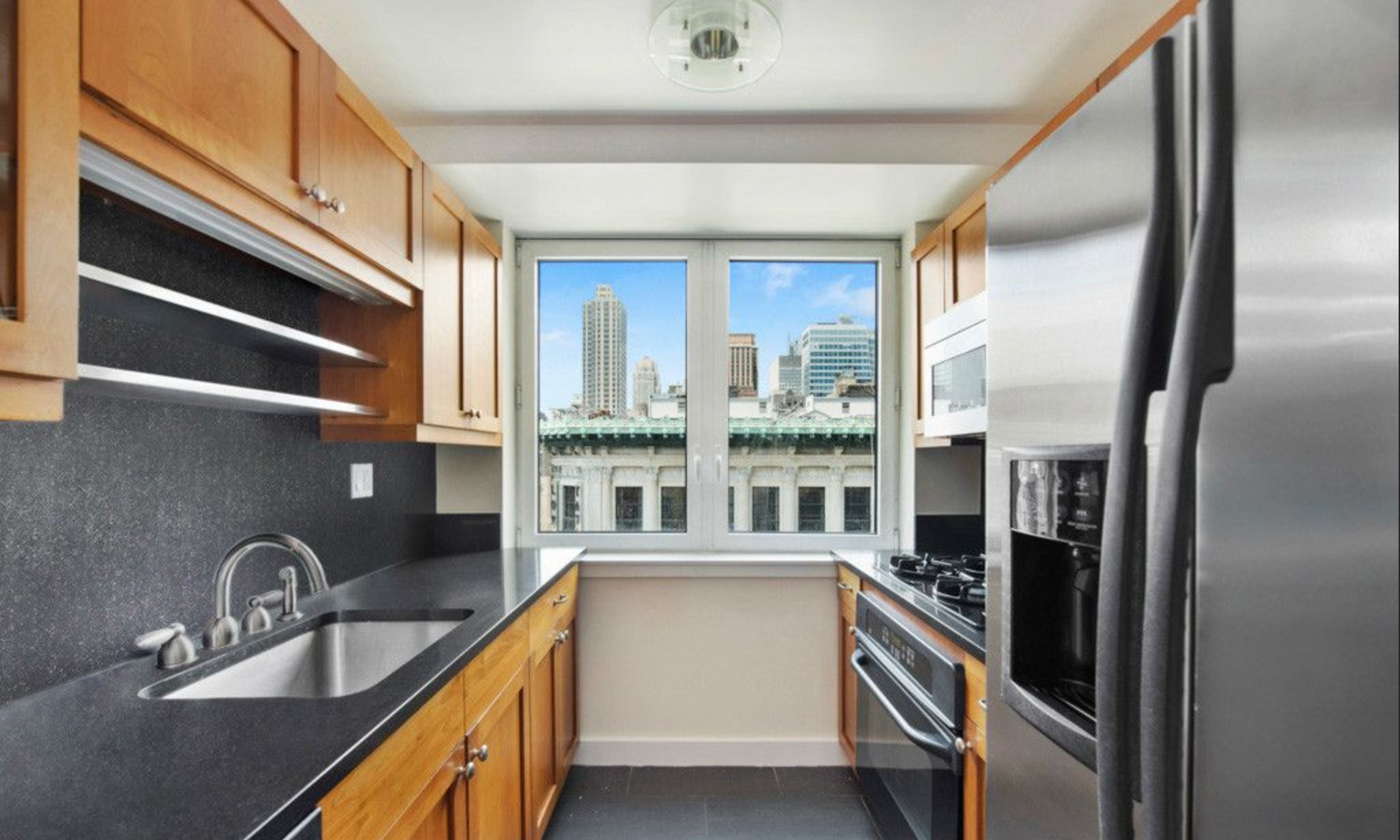 425 5th Avenue, Unit 21E Manhattan, NY 10016 - Photo 2 of 9
