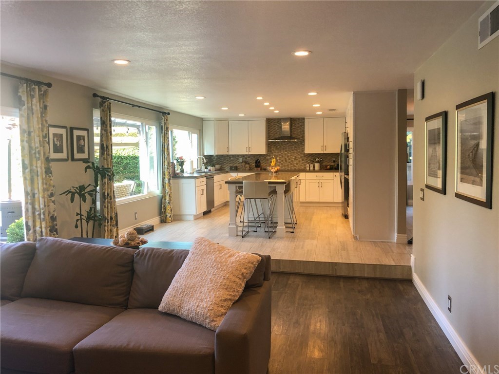 25541 El Capitan Laguna Hills, CA 92653 - Photo 2 of 7