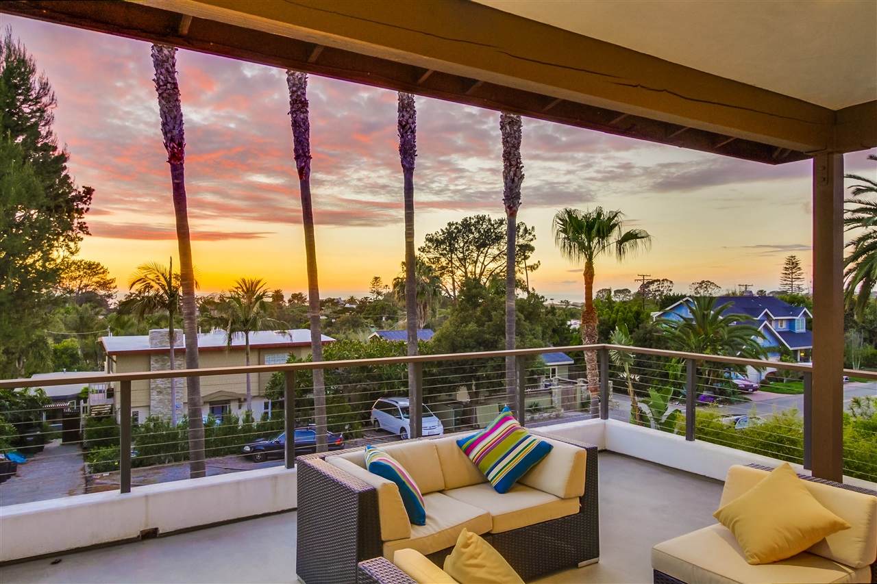 733 Stratford Drive Encinitas, CA 92024 - Photo 7 of 12