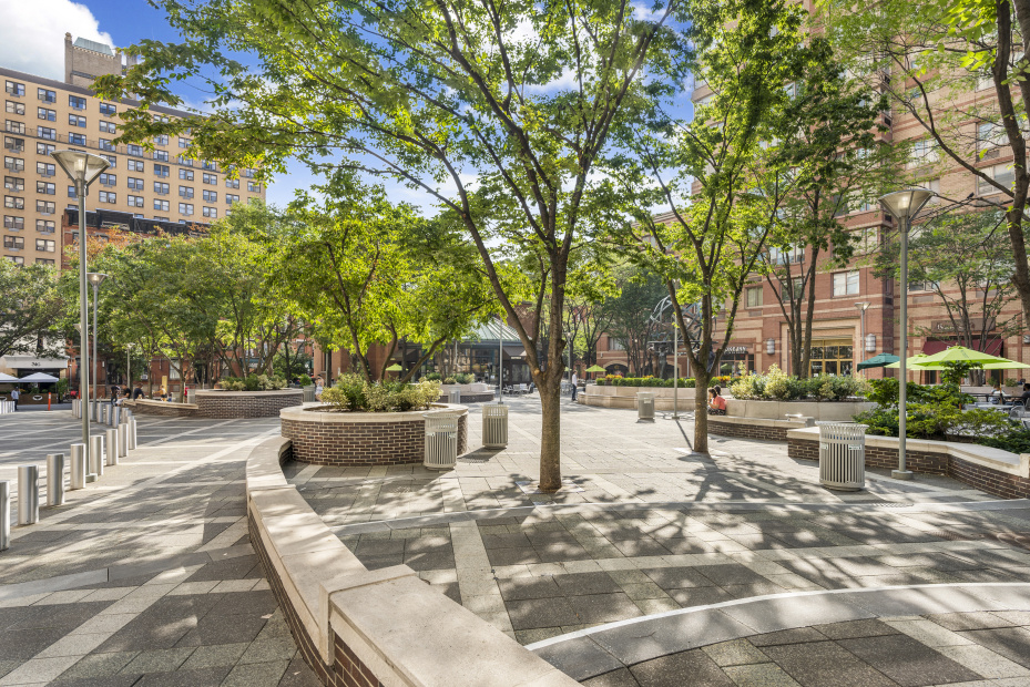 350 West 50th Street, Unit 22C Manhattan, NY 10019 - Photo 9 of 13