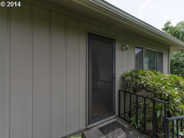 1745 Southwest Evans Street Portland, OR 97219 - Photo 2 of 16 Gallery Image 2