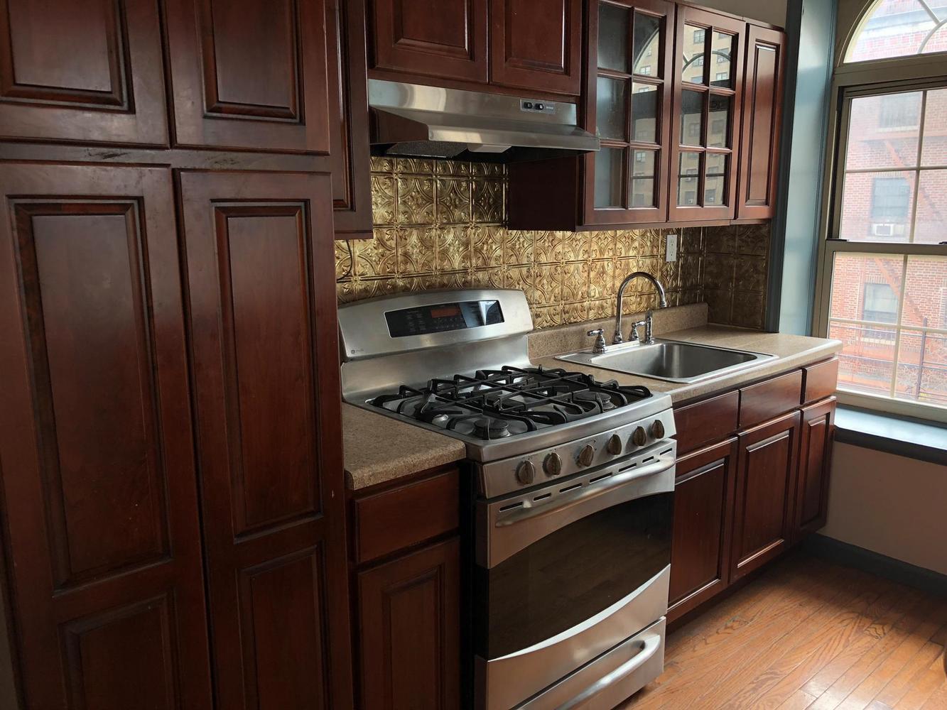 59 Stuyvesant Avenue, Unit 3L Brooklyn, NY 11221 - Photo 2 of 5