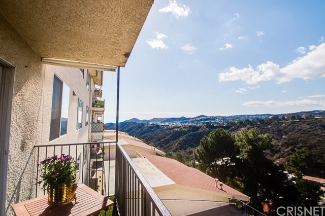 2385 Roscomare Road, Unit E10 Los Angeles, CA 90077 - Photo 11 of 18