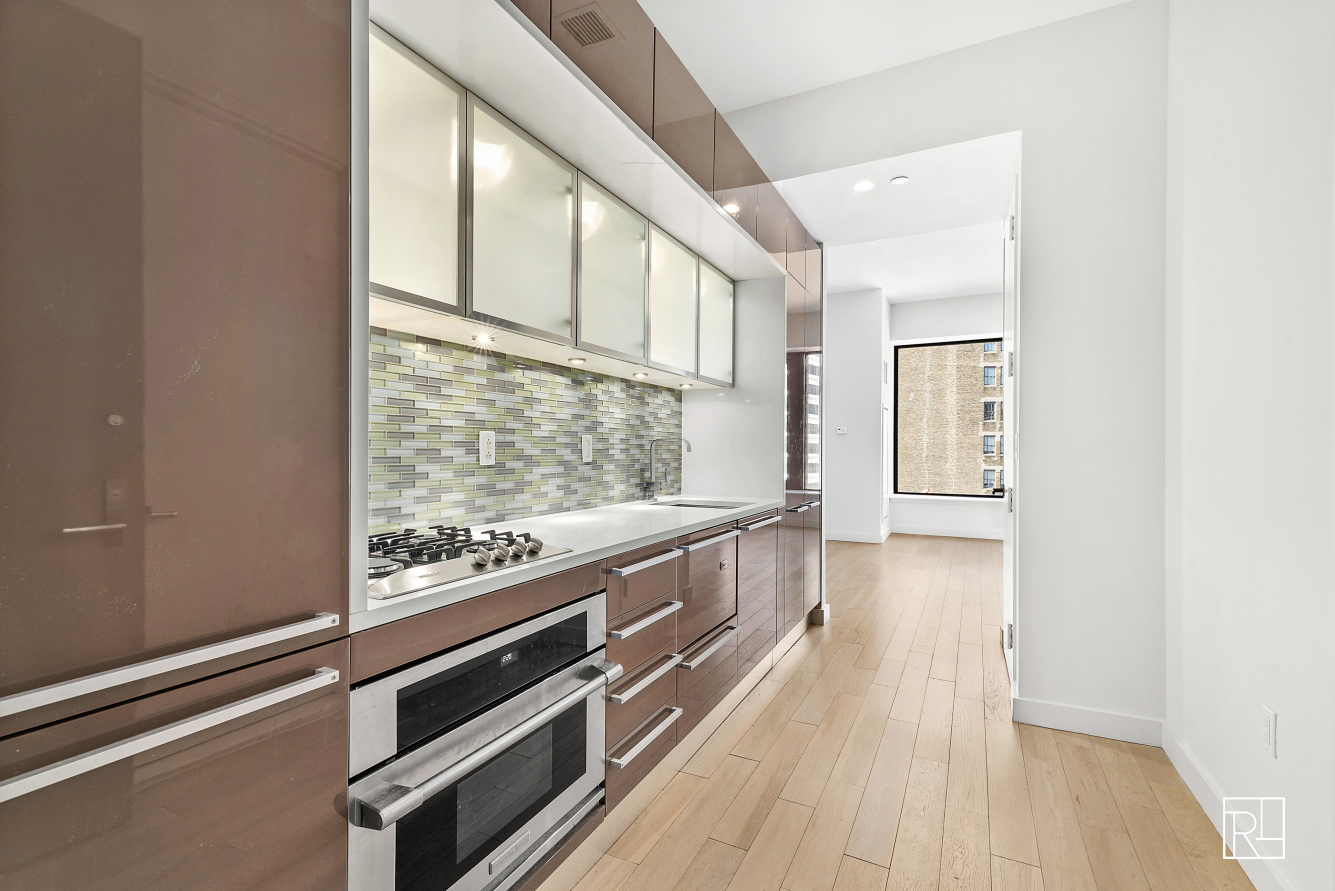 75 Wall Street, Unit 32J Manhattan, NY 10005 - Photo 19 of 35