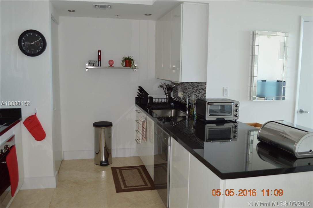92 Southwest 3rd Street, Unit 3602 Miami, FL 33130 - Photo 11 of 21