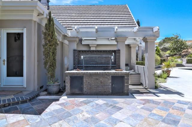 $2,749,000 | 18750 Glen Ayre Drive, Morgan Hill, CA 95037