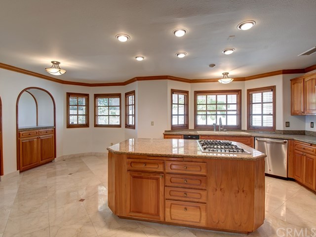 7 Sunpeak Irvine, CA 92603 - Photo 8 of 32