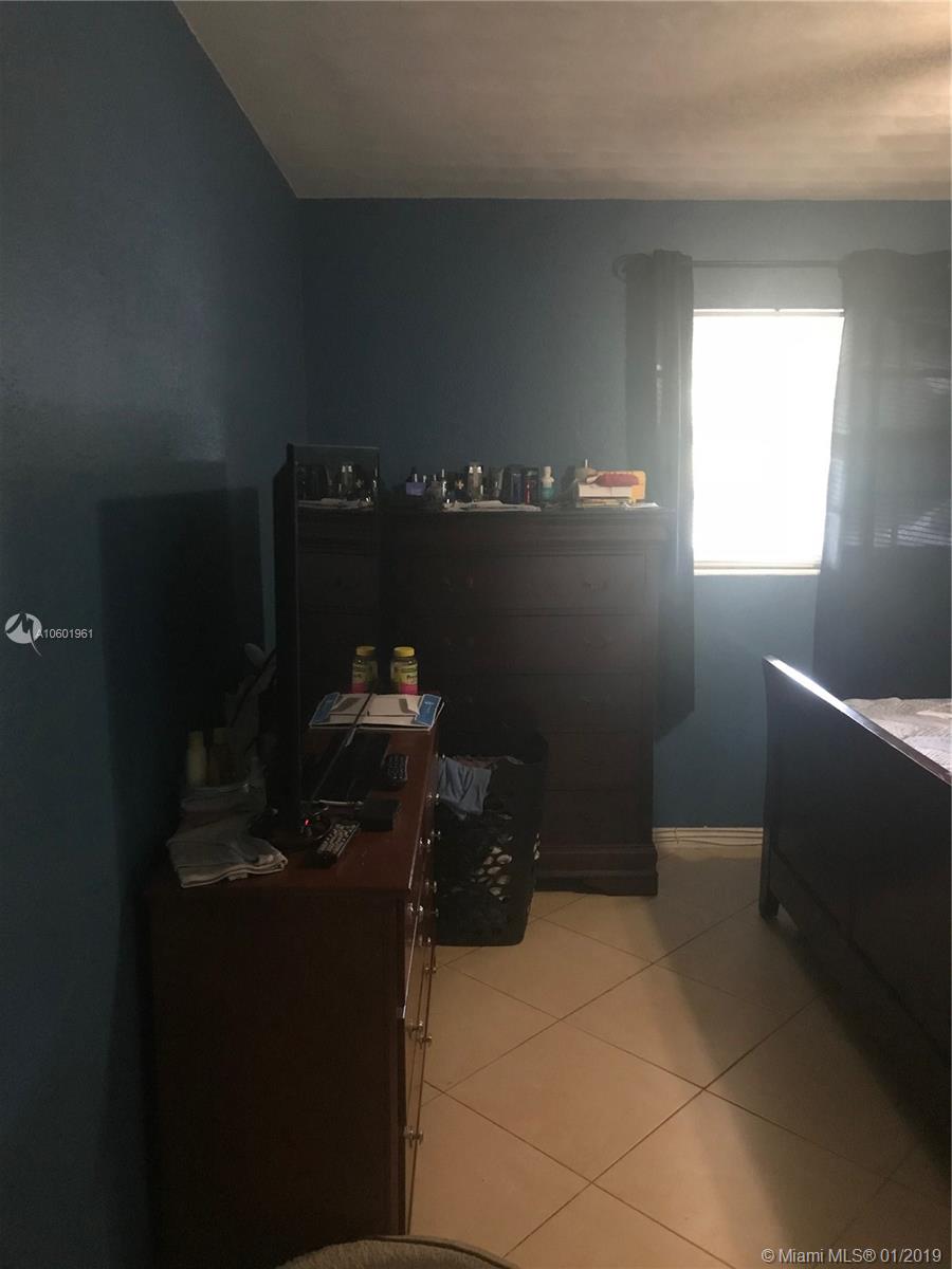 3110 Northeast 9th Terrace Pompano Beach, FL 33064 - Photo 10 of 13