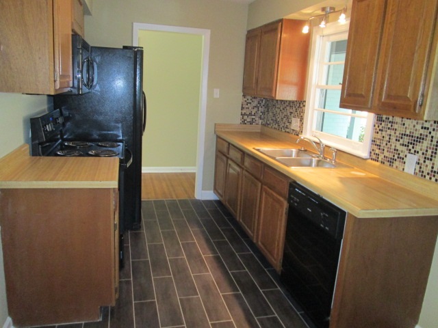 1304 Marcia Road Memphis, TN 38117 - Photo 6 of 18