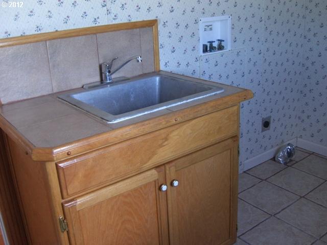 78322 Paul Smith Road Southwest Boardman, OR 97818 - Photo 11 of 16 Gallery Image 11