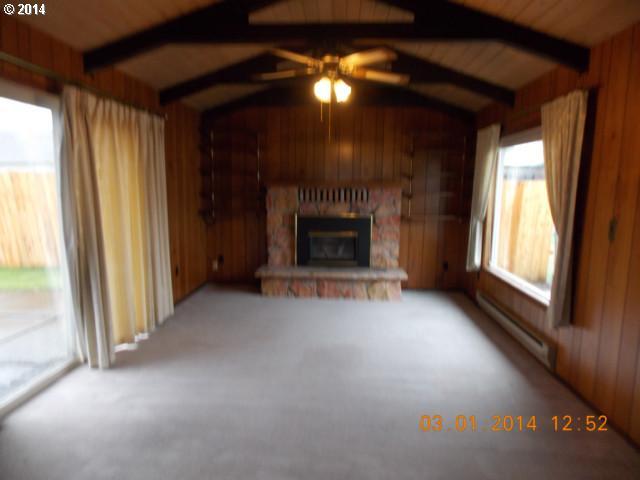 1858 Rainier Road Woodburn, OR 97071 - Photo 1 of 14 Gallery Image 1