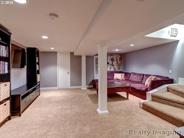 8009 Southeast Reed College Place Portland, OR 97202 - Photo 14 of 16 Gallery Image 14